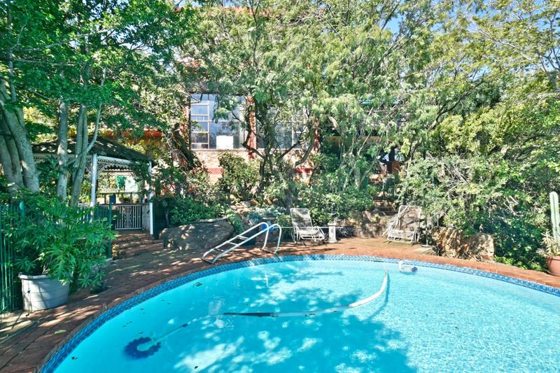 5 Bedroom Property for Sale in Glenvista Gauteng
