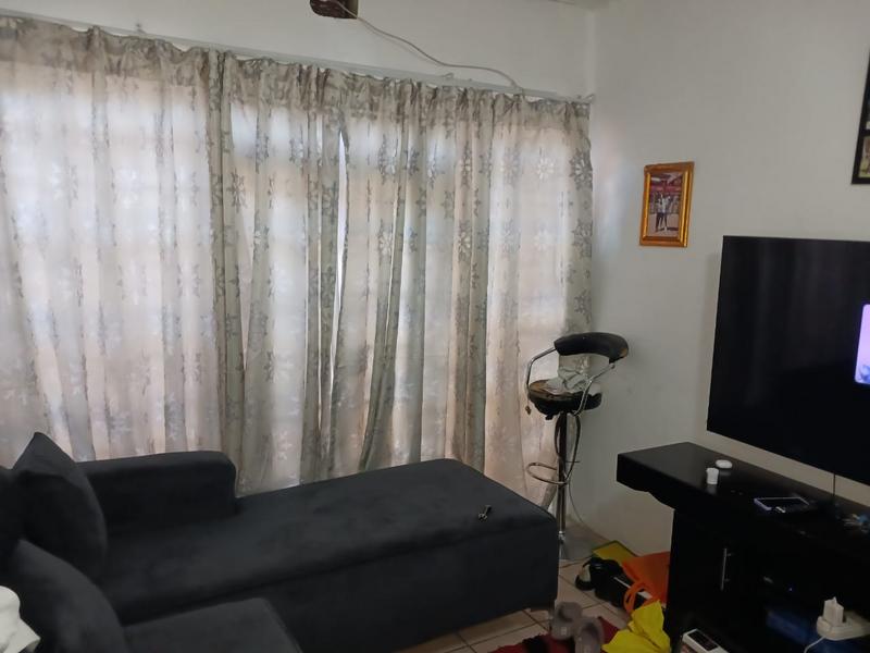To Let 2 Bedroom Property for Rent in Kensington Gauteng