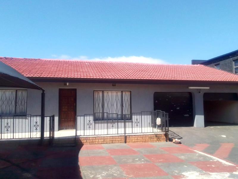 3 Bedroom Property for Sale in Lenasia Gauteng