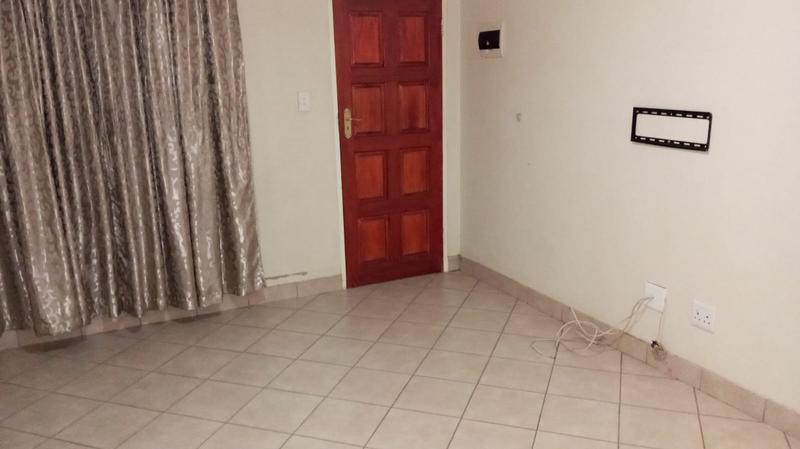 To Let 2 Bedroom Property for Rent in Kirkney Gauteng