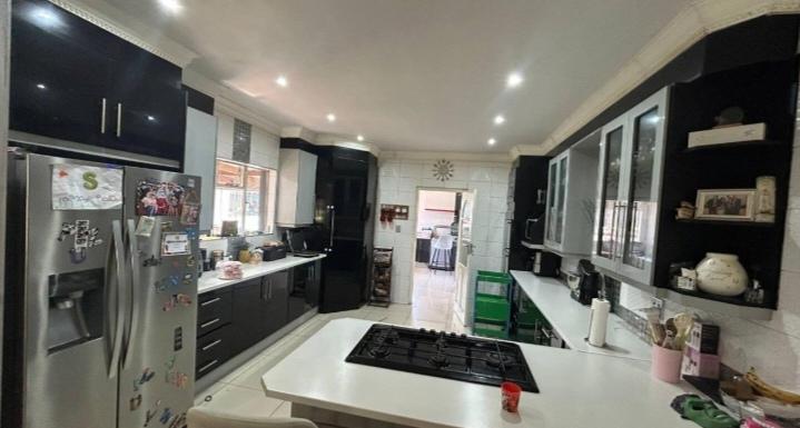 3 Bedroom Property for Sale in Sunnyridge Gauteng