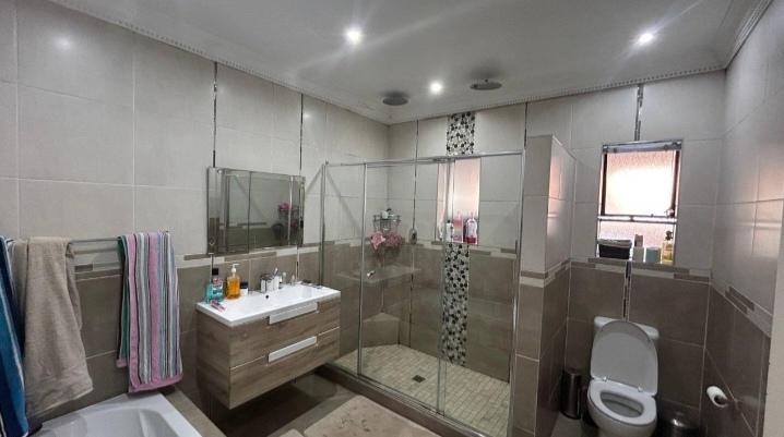 3 Bedroom Property for Sale in Sunnyridge Gauteng