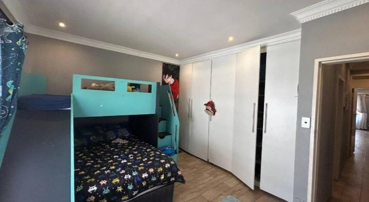 3 Bedroom Property for Sale in Sunnyridge Gauteng