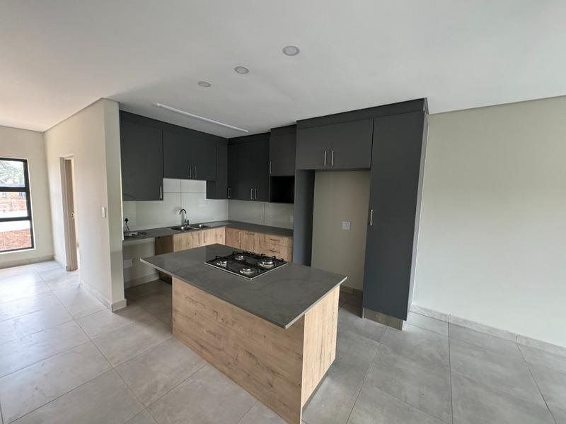 To Let 3 Bedroom Property for Rent in Die Hoewes Gauteng