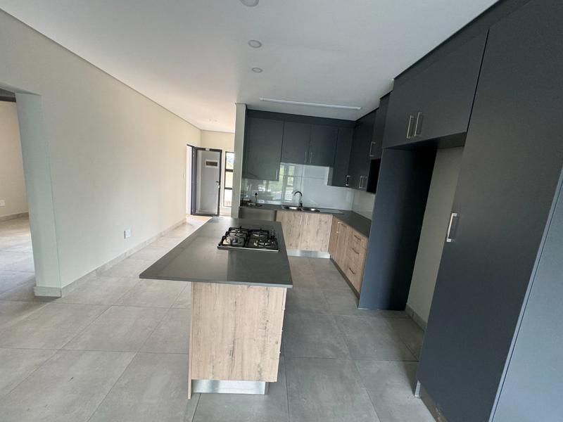 To Let 3 Bedroom Property for Rent in Die Hoewes Gauteng