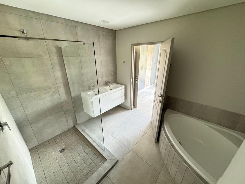 To Let 3 Bedroom Property for Rent in Die Hoewes Gauteng