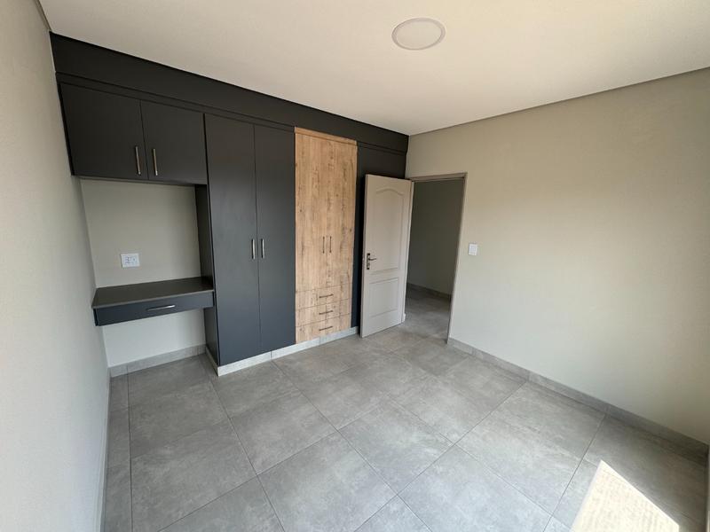 To Let 3 Bedroom Property for Rent in Die Hoewes Gauteng