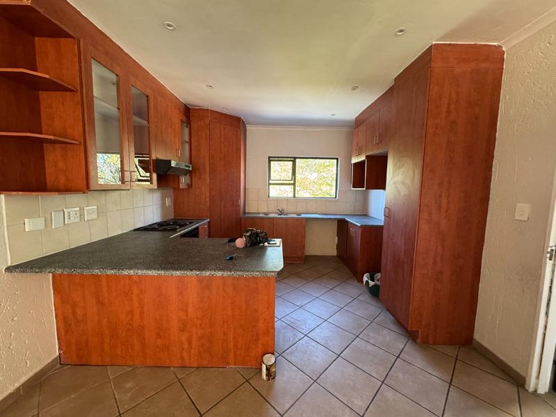 To Let 2 Bedroom Property for Rent in Sunninghill Gauteng