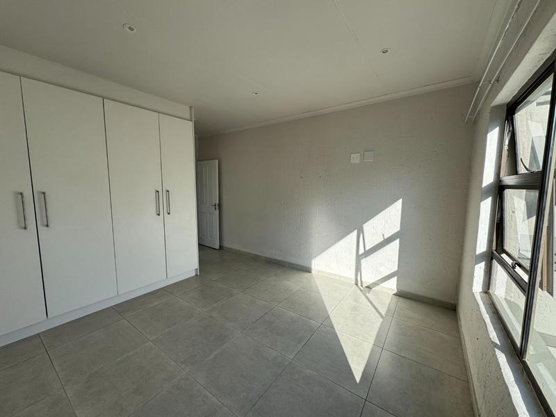 To Let 2 Bedroom Property for Rent in Sunninghill Gauteng