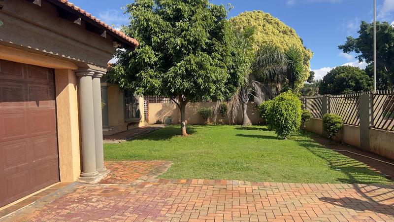 4 Bedroom Property for Sale in The Orchards Gauteng