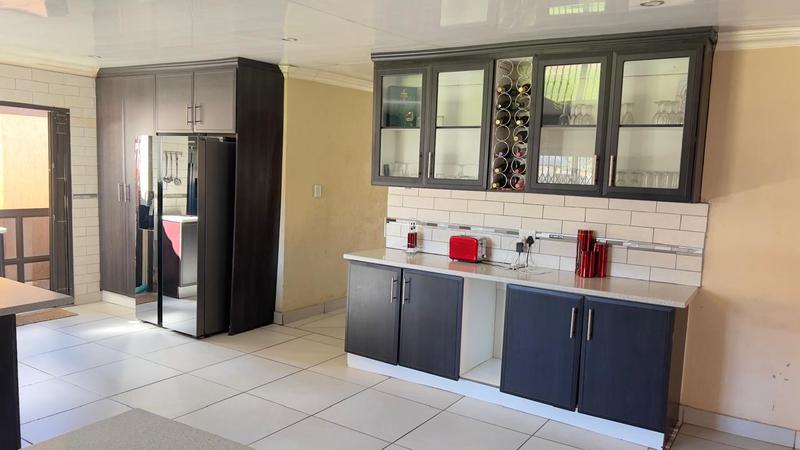 4 Bedroom Property for Sale in The Orchards Gauteng