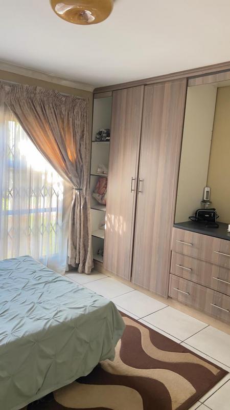 4 Bedroom Property for Sale in The Orchards Gauteng
