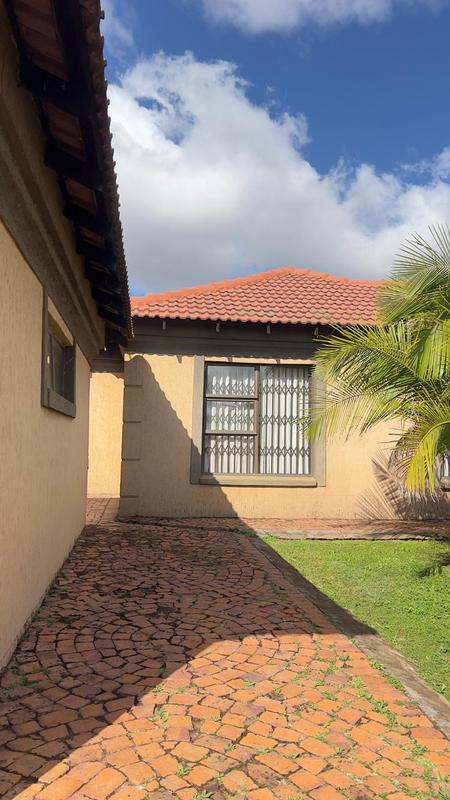 4 Bedroom Property for Sale in The Orchards Gauteng