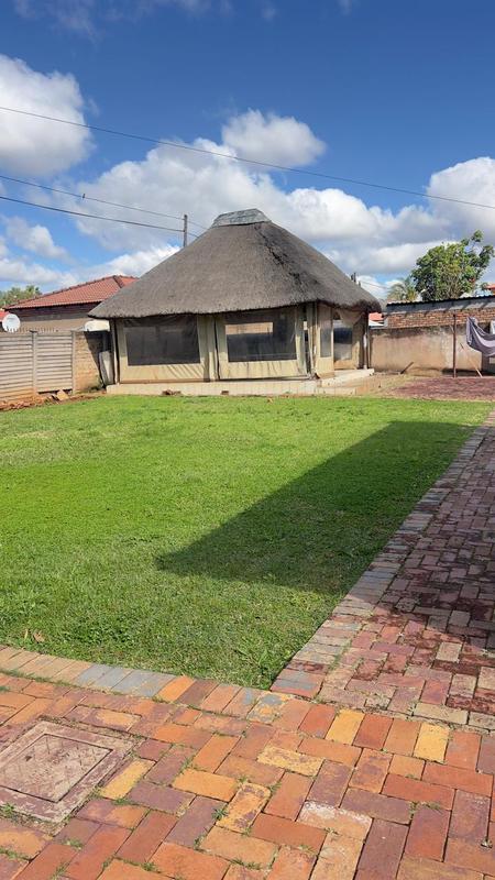 4 Bedroom Property for Sale in The Orchards Gauteng