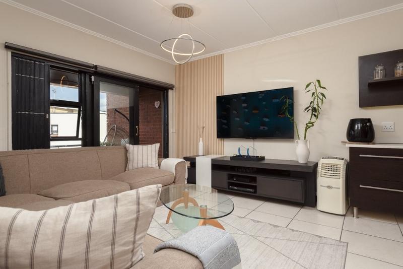 2 Bedroom Property for Sale in Glenvista Gauteng