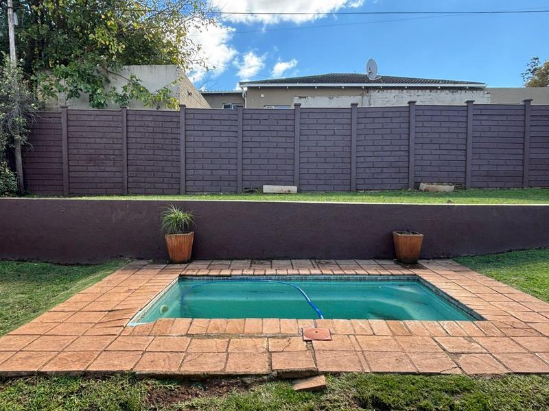 2 Bedroom Property for Sale in Whiteridge Gauteng