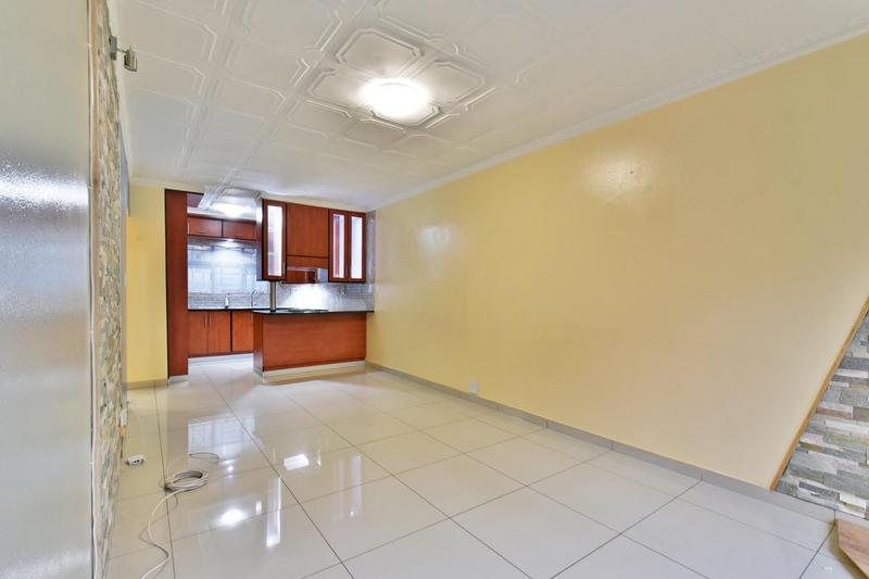 1 Bedroom Property for Sale in New Redruth Gauteng
