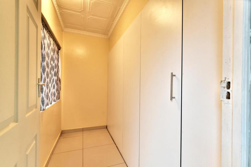 1 Bedroom Property for Sale in New Redruth Gauteng