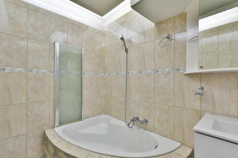 1 Bedroom Property for Sale in New Redruth Gauteng