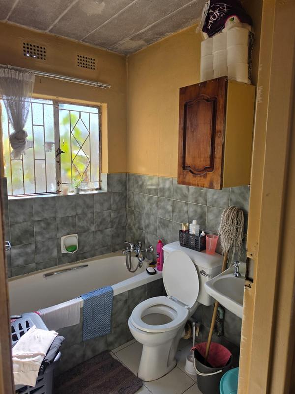 1 Bedroom Property for Sale in Turffontein Gauteng