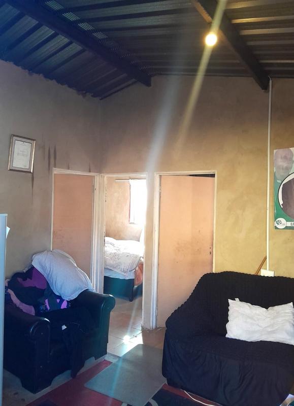 2 Bedroom Property for Sale in Sol Plaatjie Gauteng