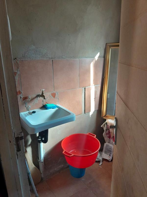 2 Bedroom Property for Sale in Sol Plaatjie Gauteng