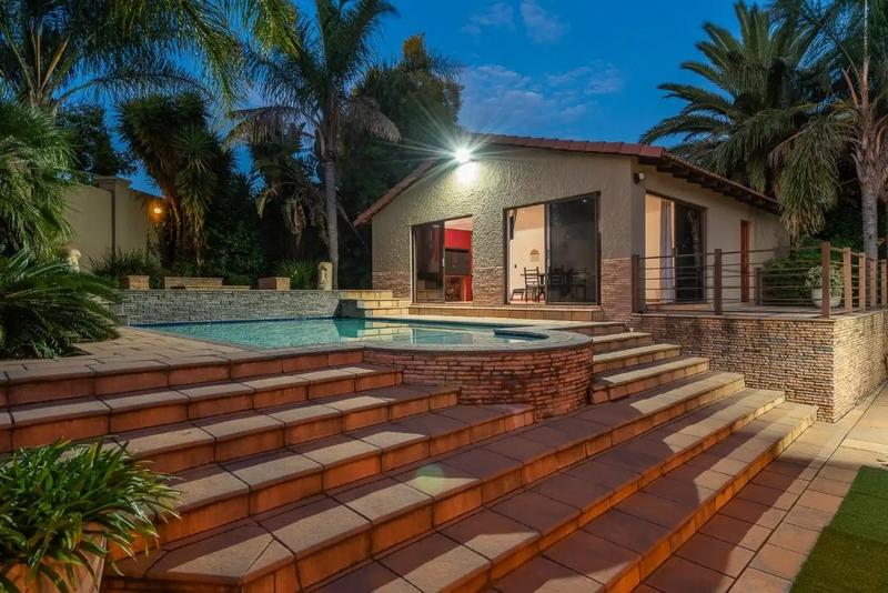 4 Bedroom Property for Sale in Glenvista Gauteng