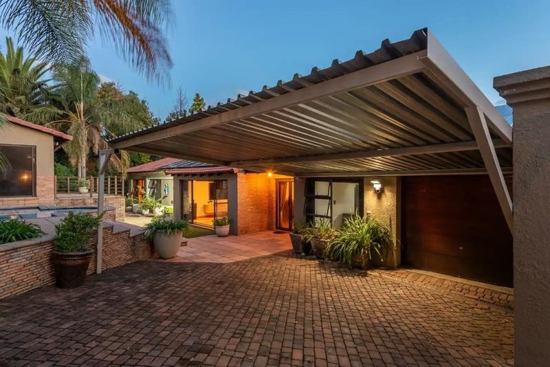 4 Bedroom Property for Sale in Glenvista Gauteng