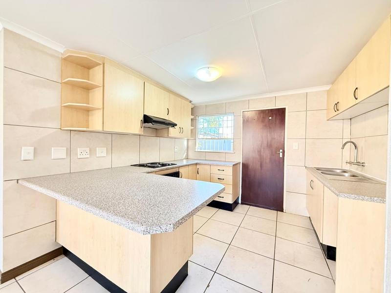 2 Bedroom Property for Sale in Bryanston Gauteng