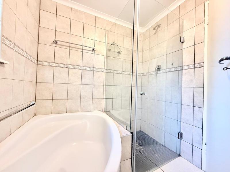 2 Bedroom Property for Sale in Bryanston Gauteng