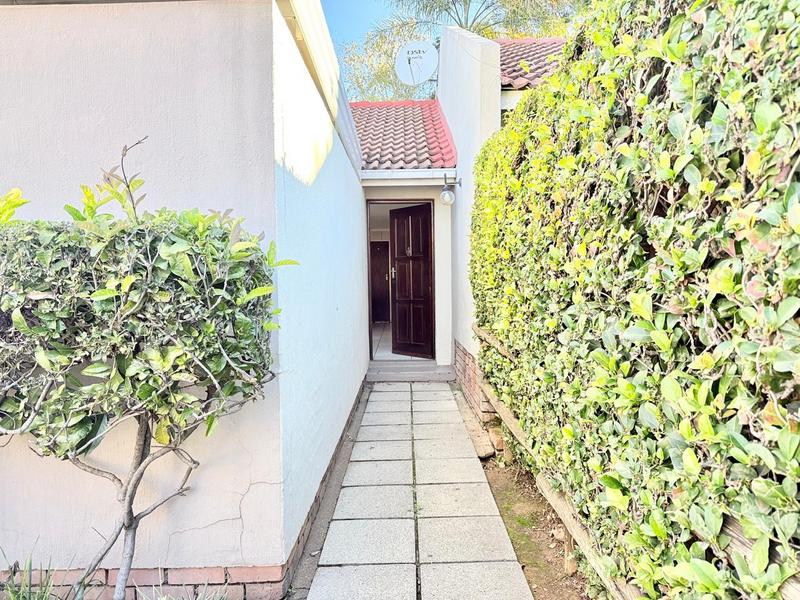 2 Bedroom Property for Sale in Bryanston Gauteng