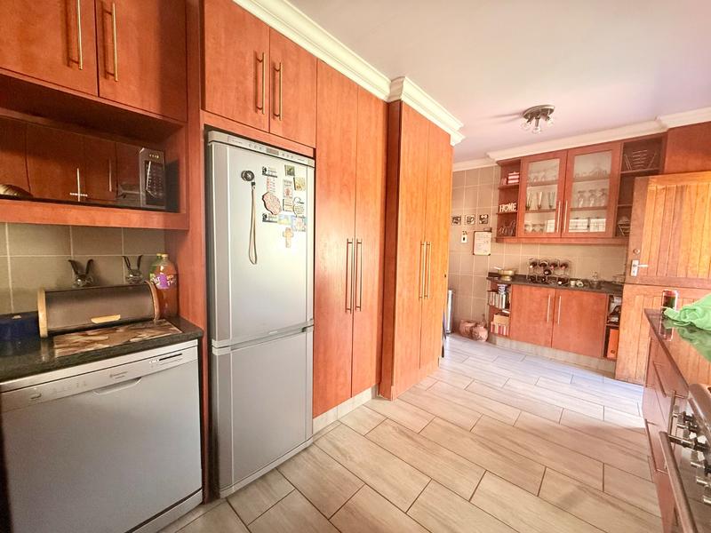 3 Bedroom Property for Sale in Vanderbijlpark CW 5 Gauteng