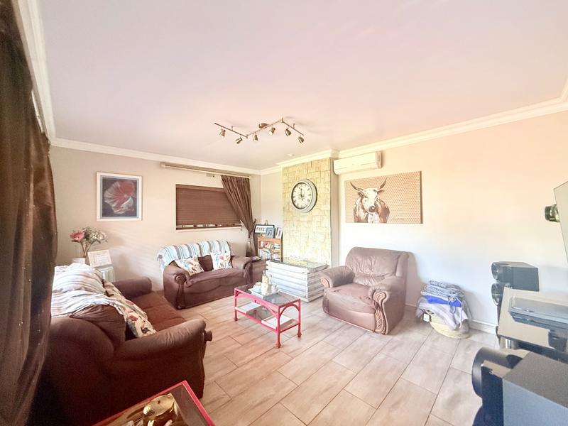 3 Bedroom Property for Sale in Vanderbijlpark CW 5 Gauteng