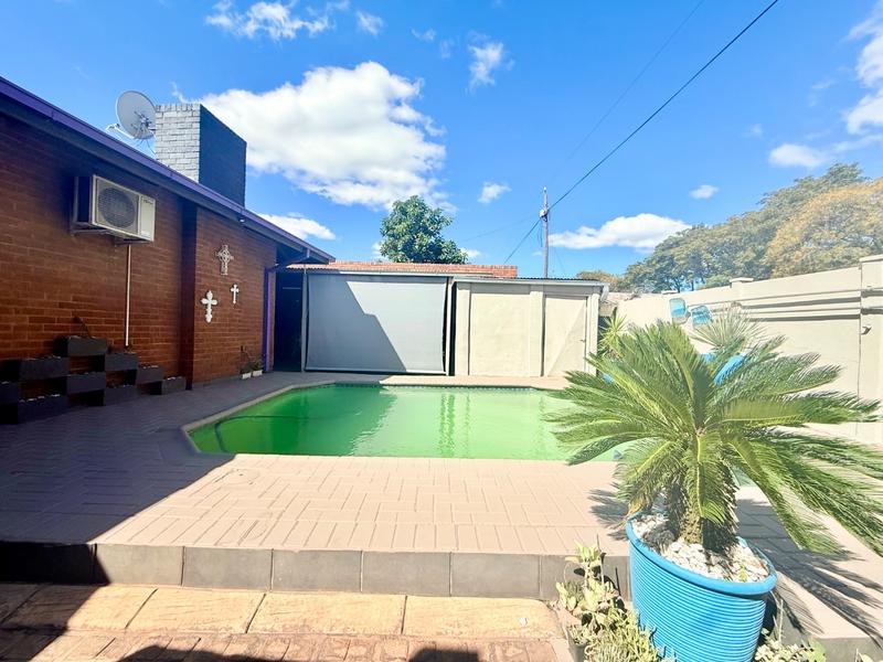3 Bedroom Property for Sale in Vanderbijlpark CW 5 Gauteng