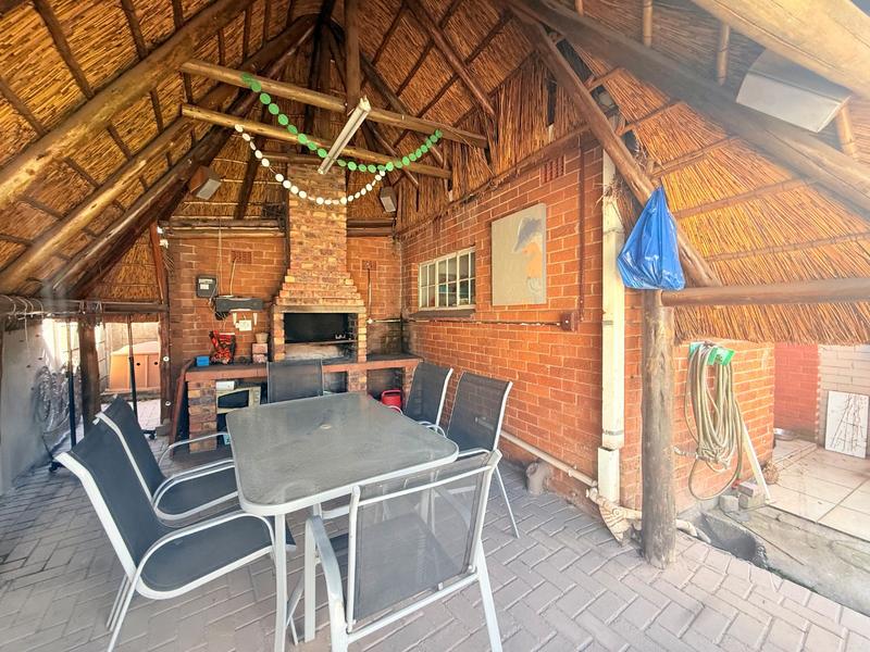 3 Bedroom Property for Sale in Vanderbijlpark CW 5 Gauteng