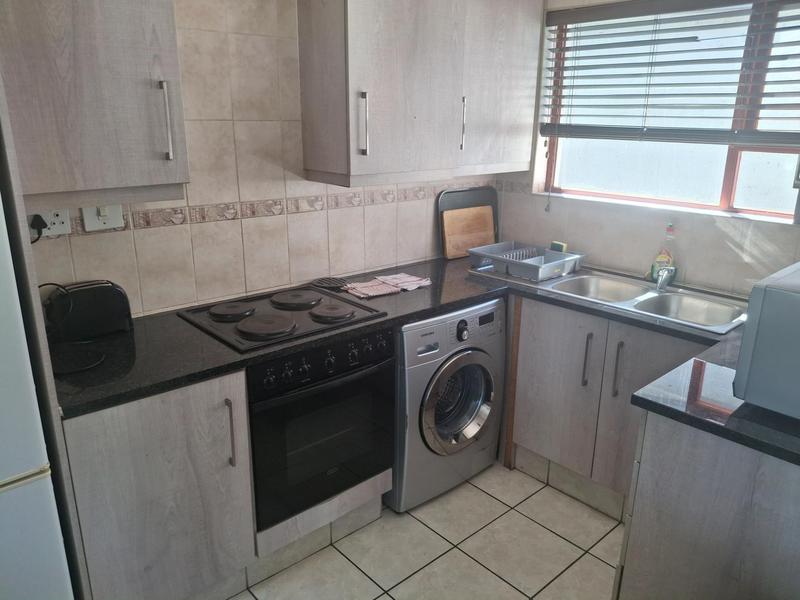 To Let 1 Bedroom Property for Rent in Parkmore Gauteng