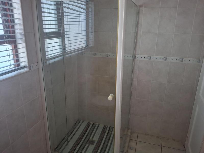 To Let 1 Bedroom Property for Rent in Parkmore Gauteng