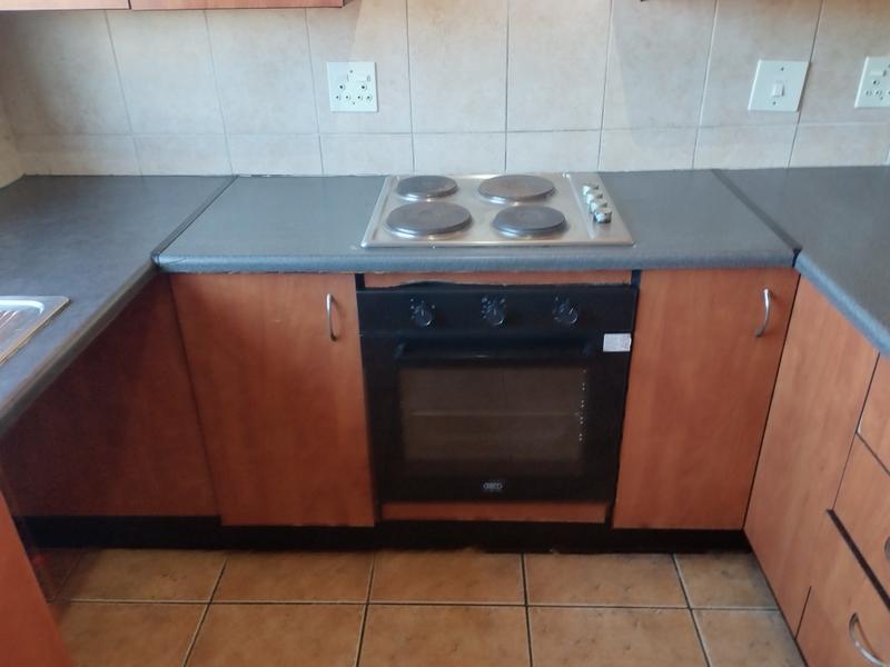 To Let 2 Bedroom Property for Rent in Clubview Gauteng