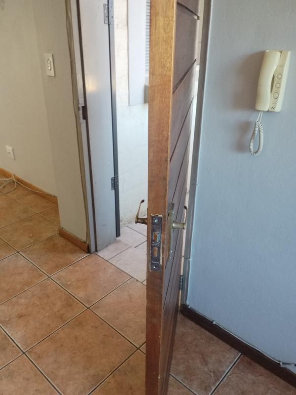 To Let 2 Bedroom Property for Rent in Clubview Gauteng