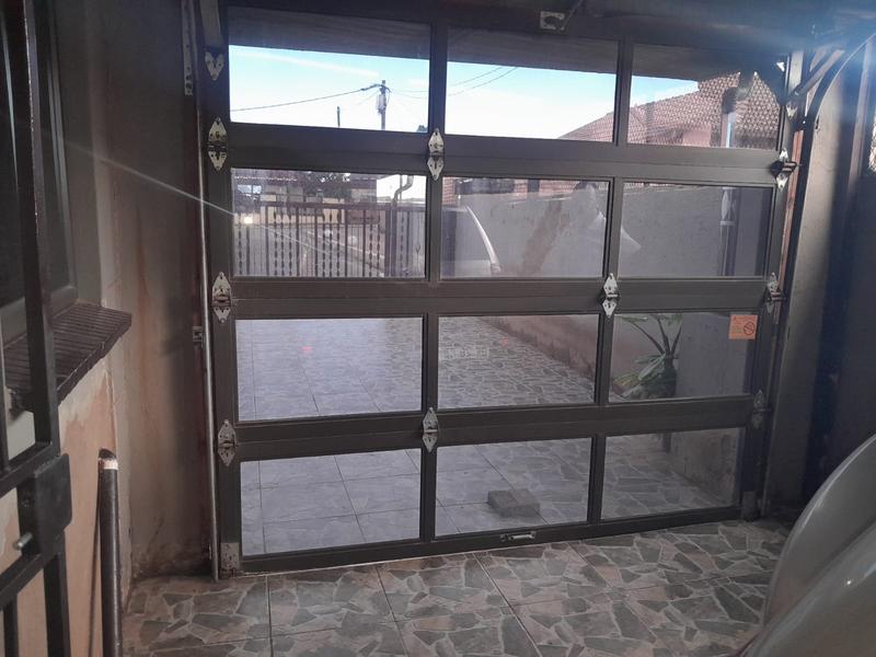 3 Bedroom Property for Sale in Lotus Gardens Gauteng