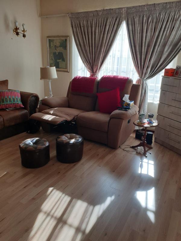 1 Bedroom Property for Sale in Bedford Park Gauteng