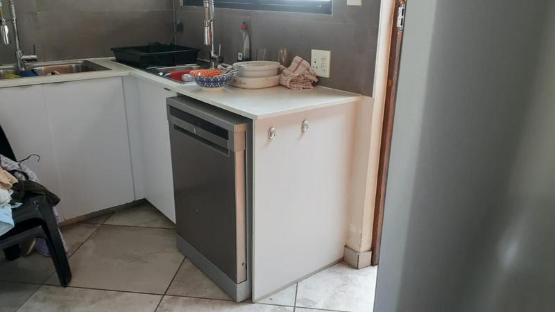 To Let 5 Bedroom Property for Rent in Glenhazel Gauteng