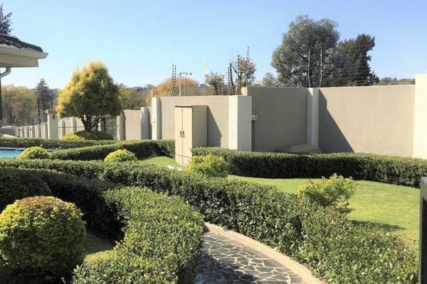 To Let 2 Bedroom Property for Rent in Fourways Gauteng