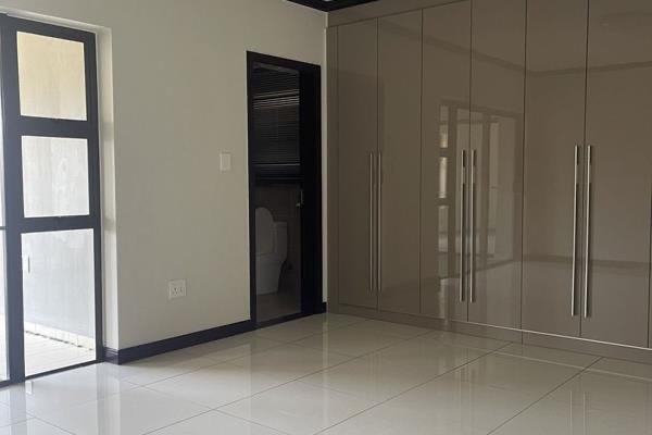 To Let 2 Bedroom Property for Rent in Fourways Gauteng