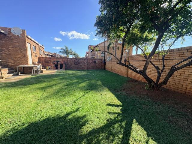 2 Bedroom Property for Sale in Amberfield Heights Gauteng