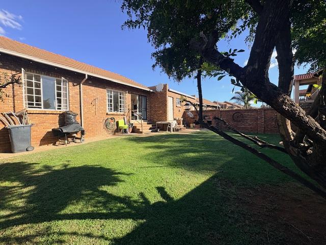 2 Bedroom Property for Sale in Amberfield Heights Gauteng