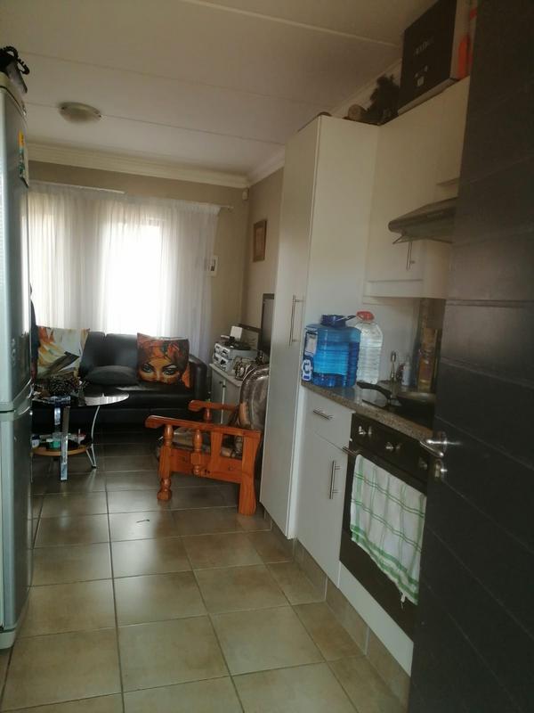 2 Bedroom Property for Sale in Fleurhof Gauteng