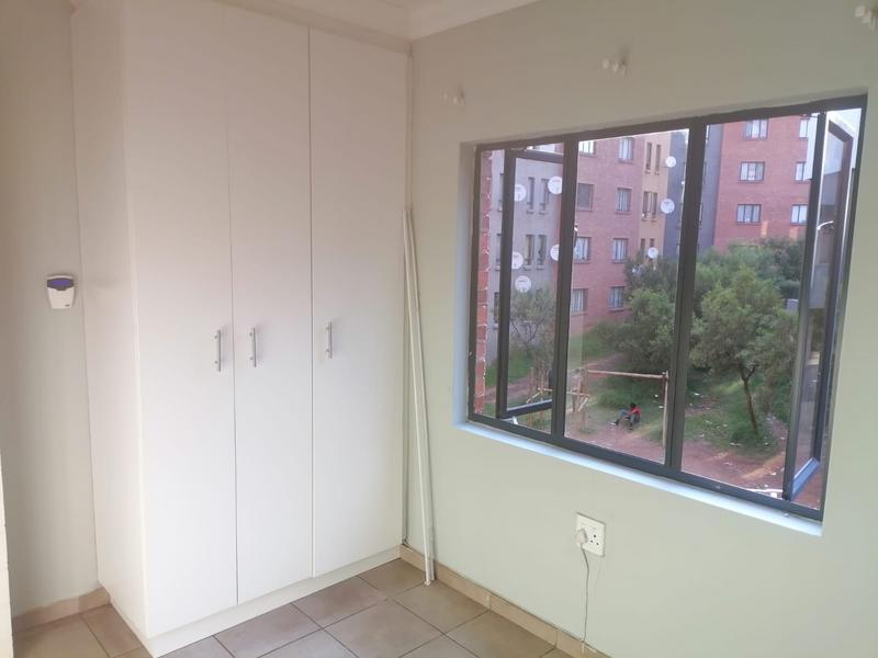 2 Bedroom Property for Sale in Fleurhof Gauteng