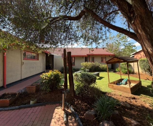 4 Bedroom Property for Sale in Dalpark Gauteng
