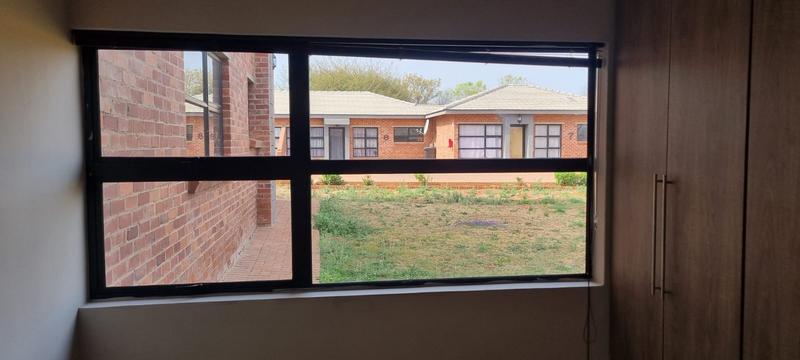To Let 2 Bedroom Property for Rent in Johannesburg Central Gauteng